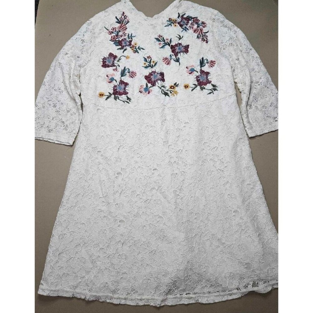 Umgee USA Boho Cream All Lace Mini Dress Embroidered Flower Detail Sz L